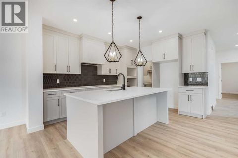 460 Rivercrest View Cochrane AB T4C3C7