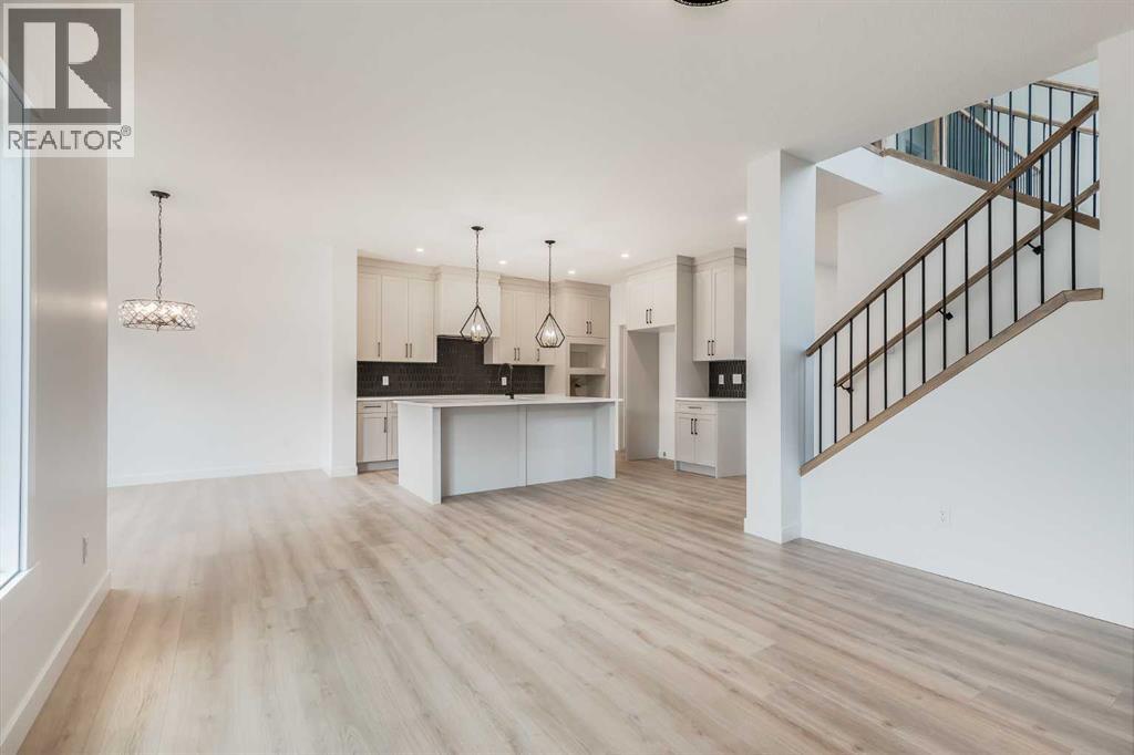 460 Rivercrest View