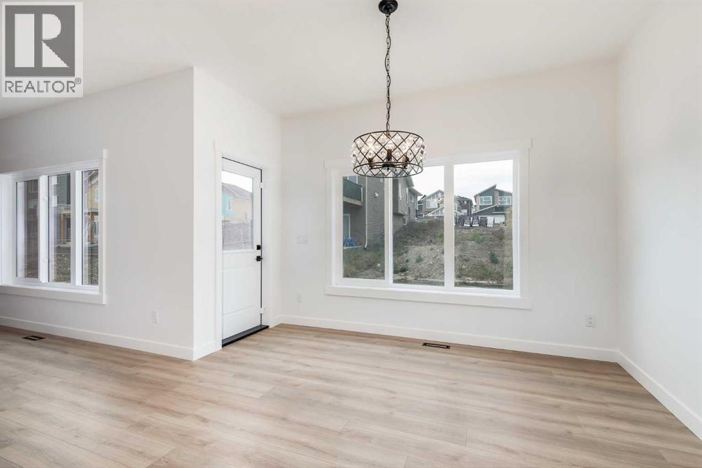 460 Rivercrest View