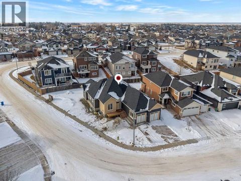 32 Lakes Estates Circle Strathmore AB T1P0B7