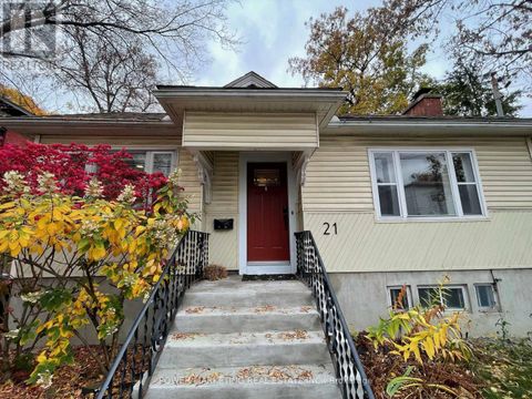 21 PERKINS STREET Ottawa ON K1R7G4