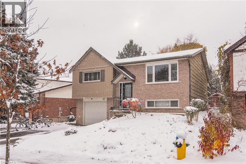 67 PINEMEADOW Crescent