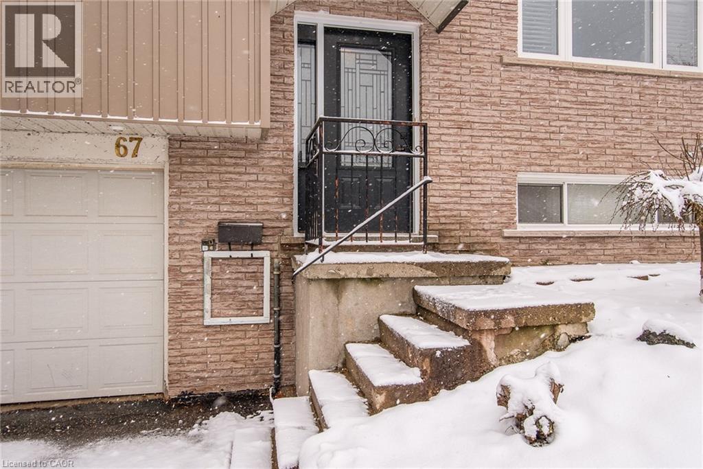 67 PINEMEADOW Crescent