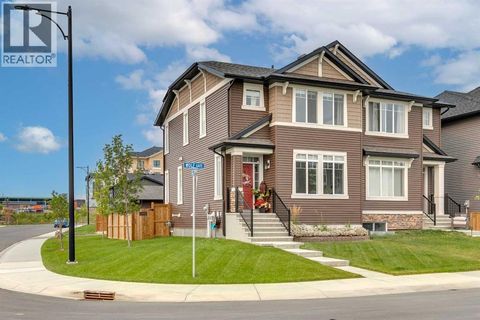 63 Wolf Gate Okotoks AB T1S5T9