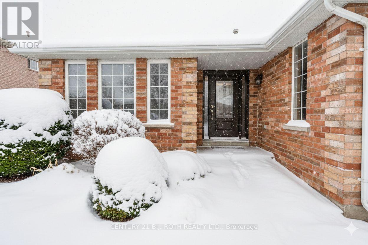 77 SUN KING CRESCENT