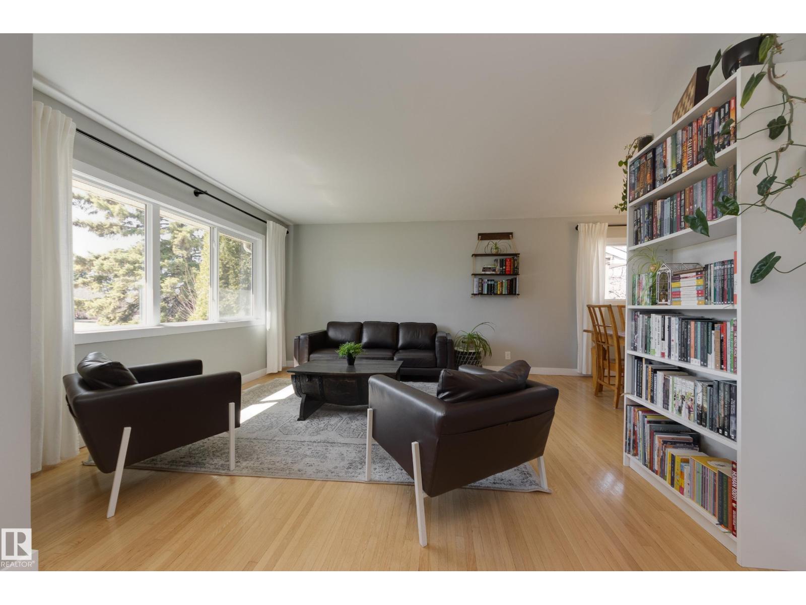 15972 110B AV NW
