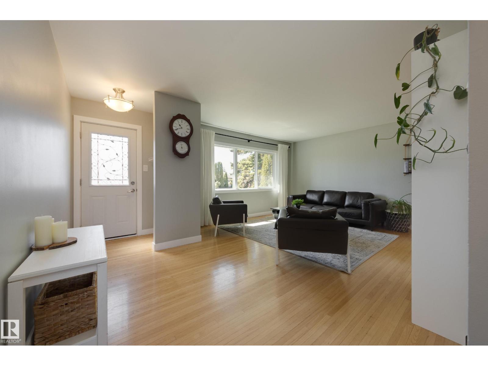15972 110B AV NW