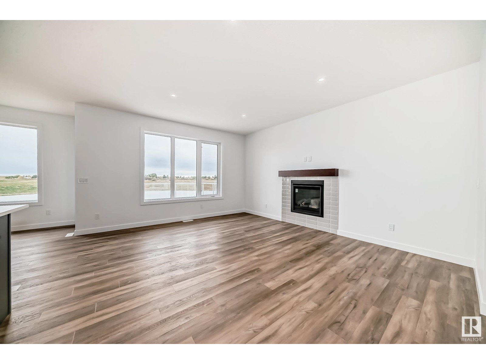 10226 92A AV