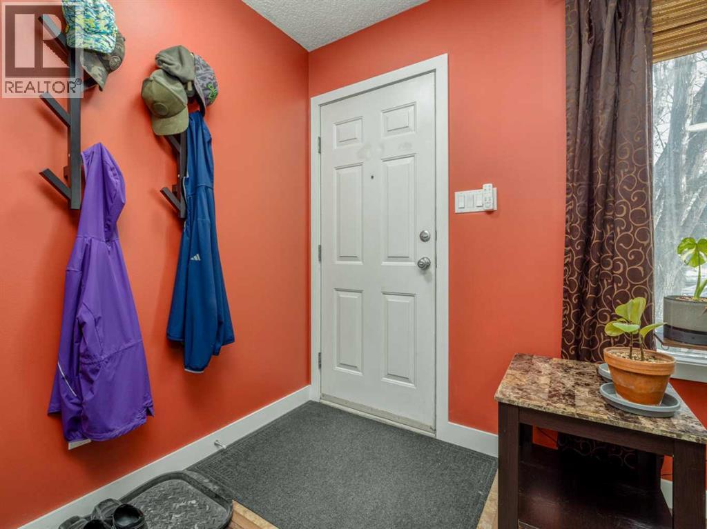 121 Princeton Crescent W