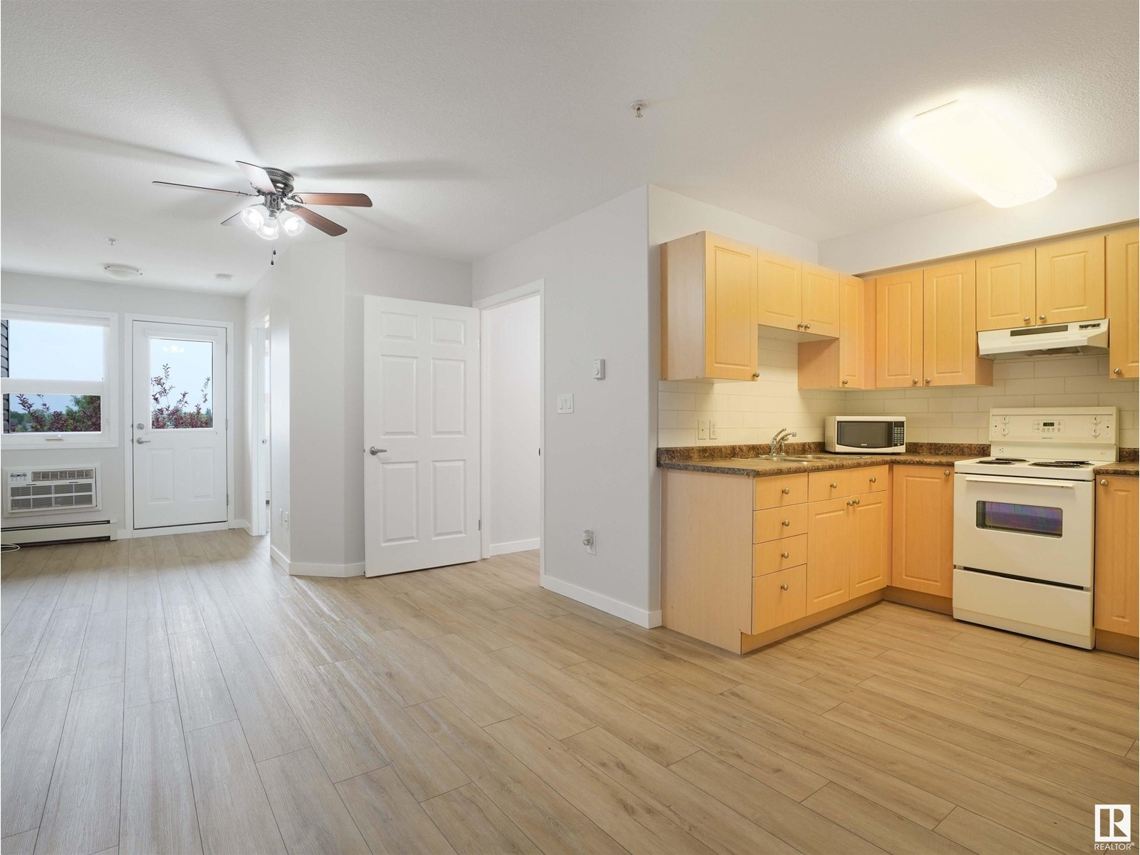 #318 8802 SOUTHFORT DR