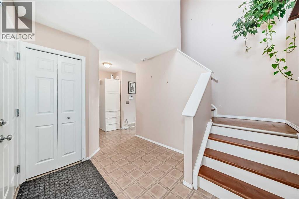 238 Bridleridge Way SW