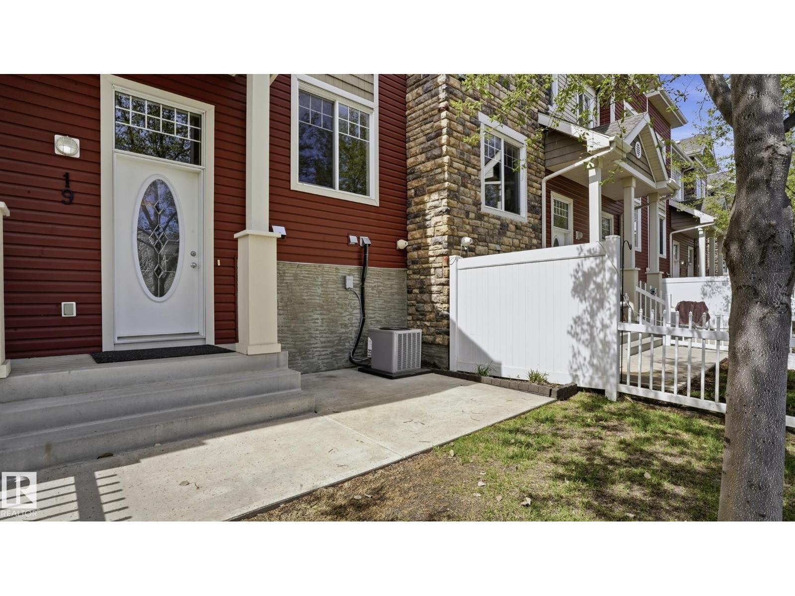 #19 460 HEMINGWAY RD NW