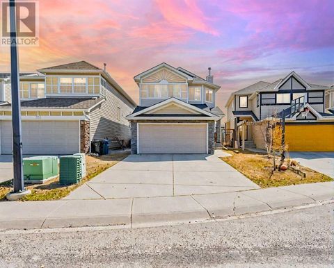 179 Cougar Plateau Way SW Calgary AB T3H5S3