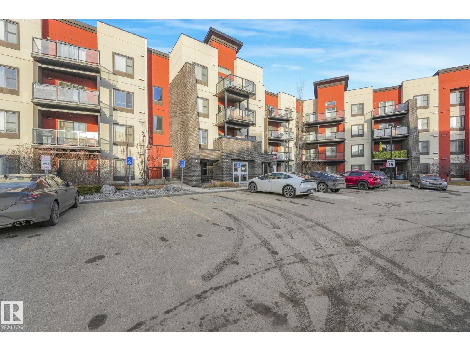 #122 304 AMBLESIDE LINK LI SW