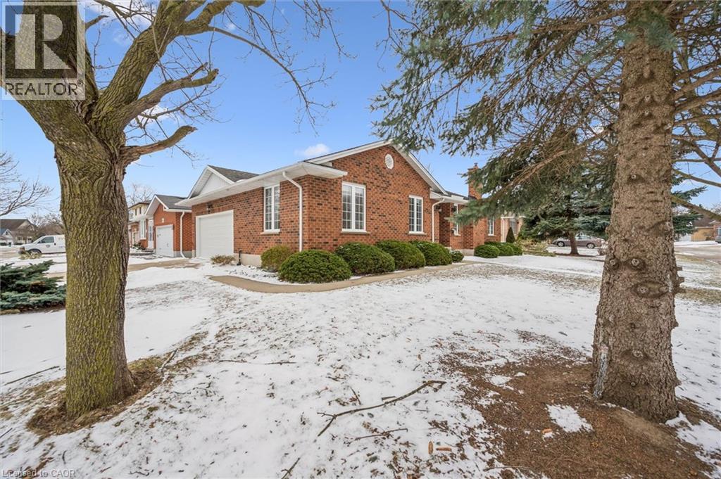 556 STANWOOD Crescent