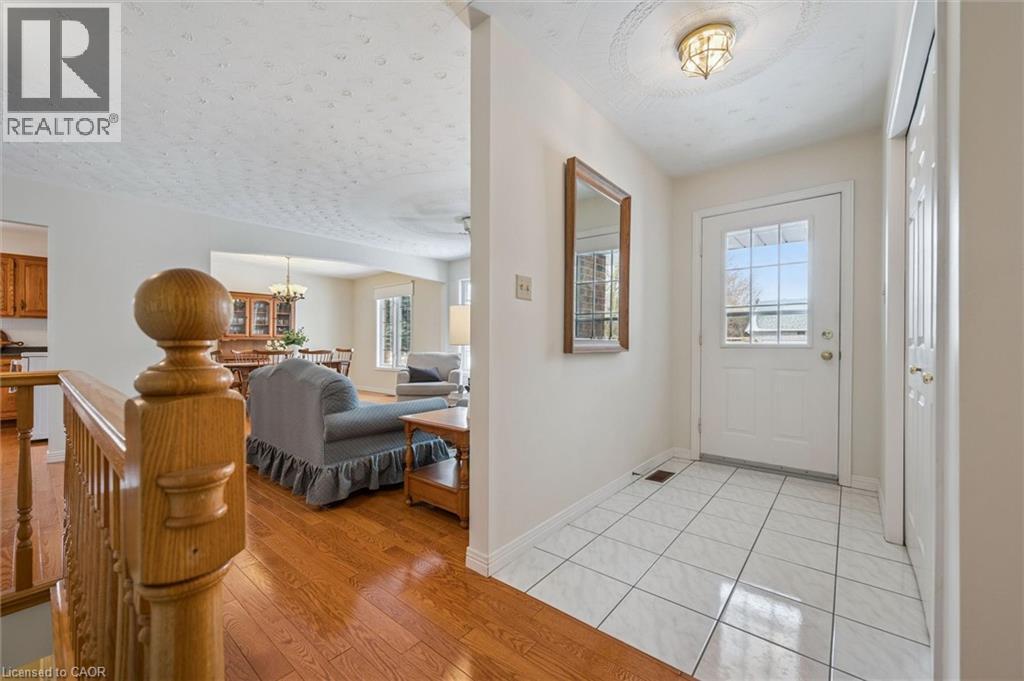 556 STANWOOD Crescent