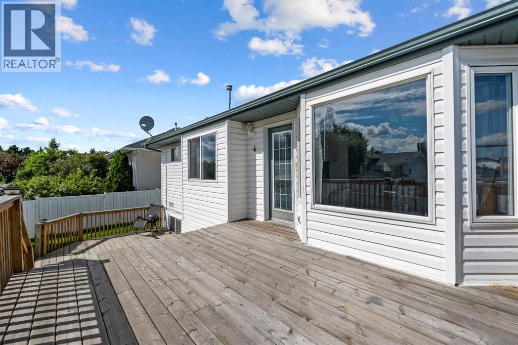4 Allan Crescent