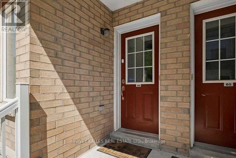 6 - 21 FOUNDRY AVENUE