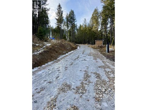 5444 SAUNDERS CRESCENT 103 Mile House BC V0K2E1