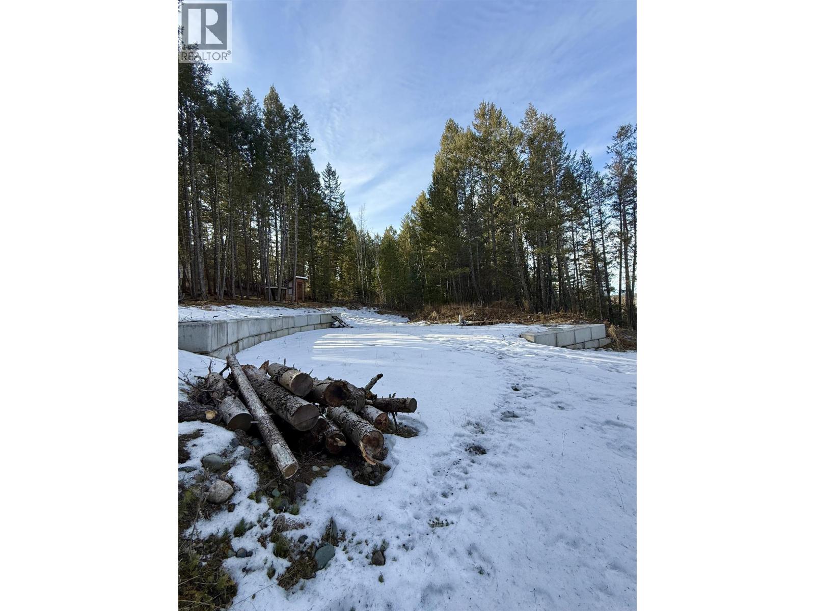 5444 SAUNDERS CRESCENT