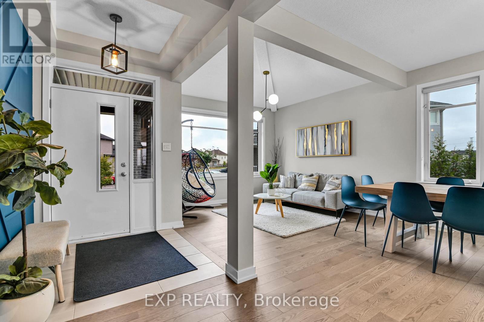 364 GLOAMING CRESCENT