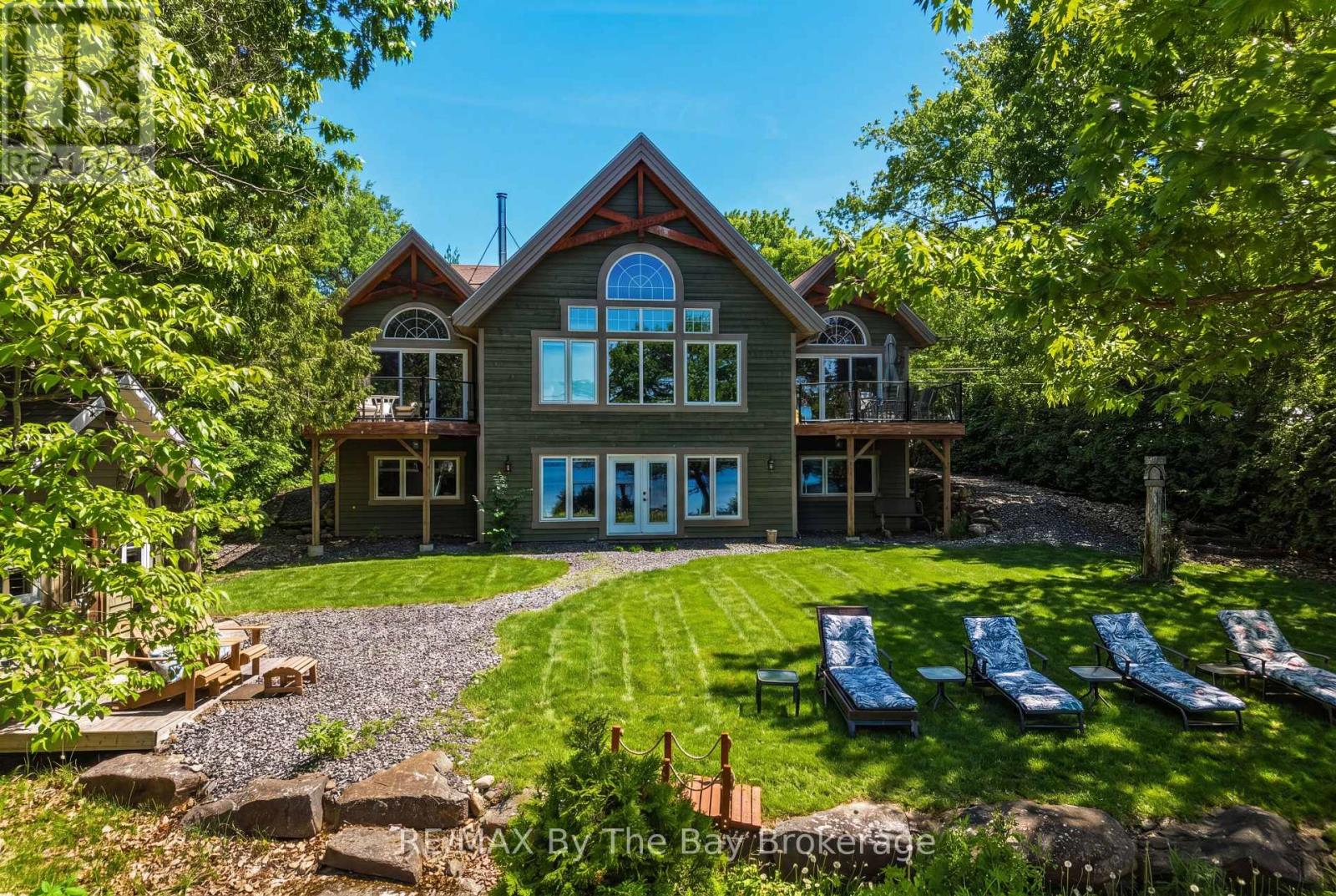 61 MCKELLAR LAKE ROAD