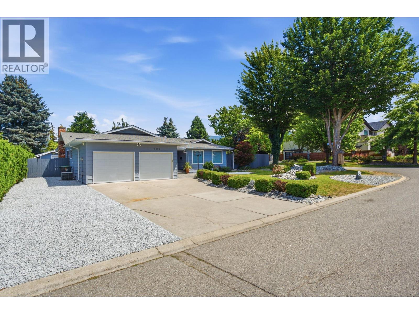 4345 Dunvegan Court
