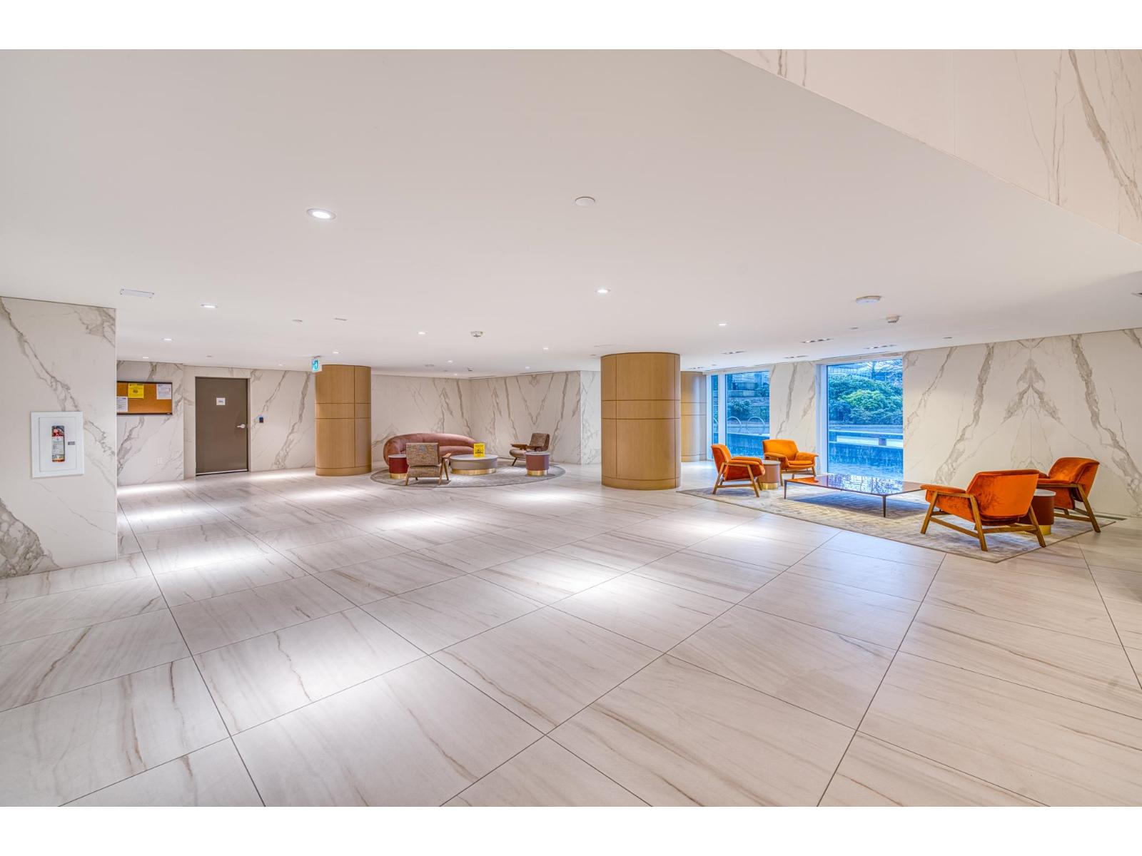 1801 9887 WHALLEY BOULEVARD