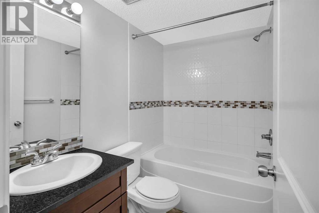 9212, 403 Mackenzie Way