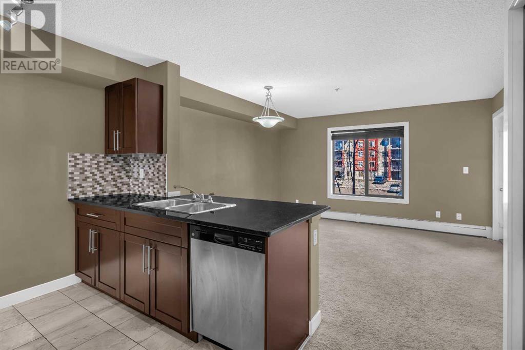 9212, 403 Mackenzie Way