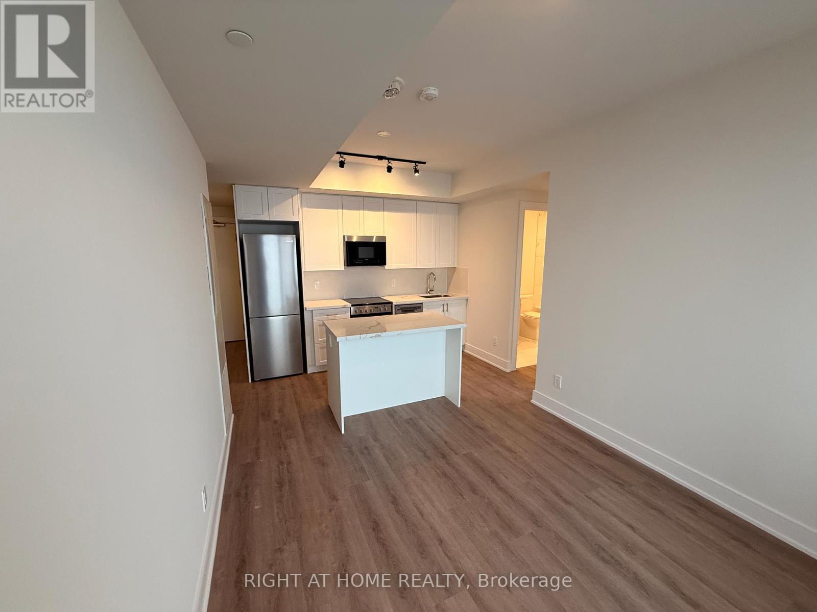 2205 - 15 ELLERSLIE AVENUE