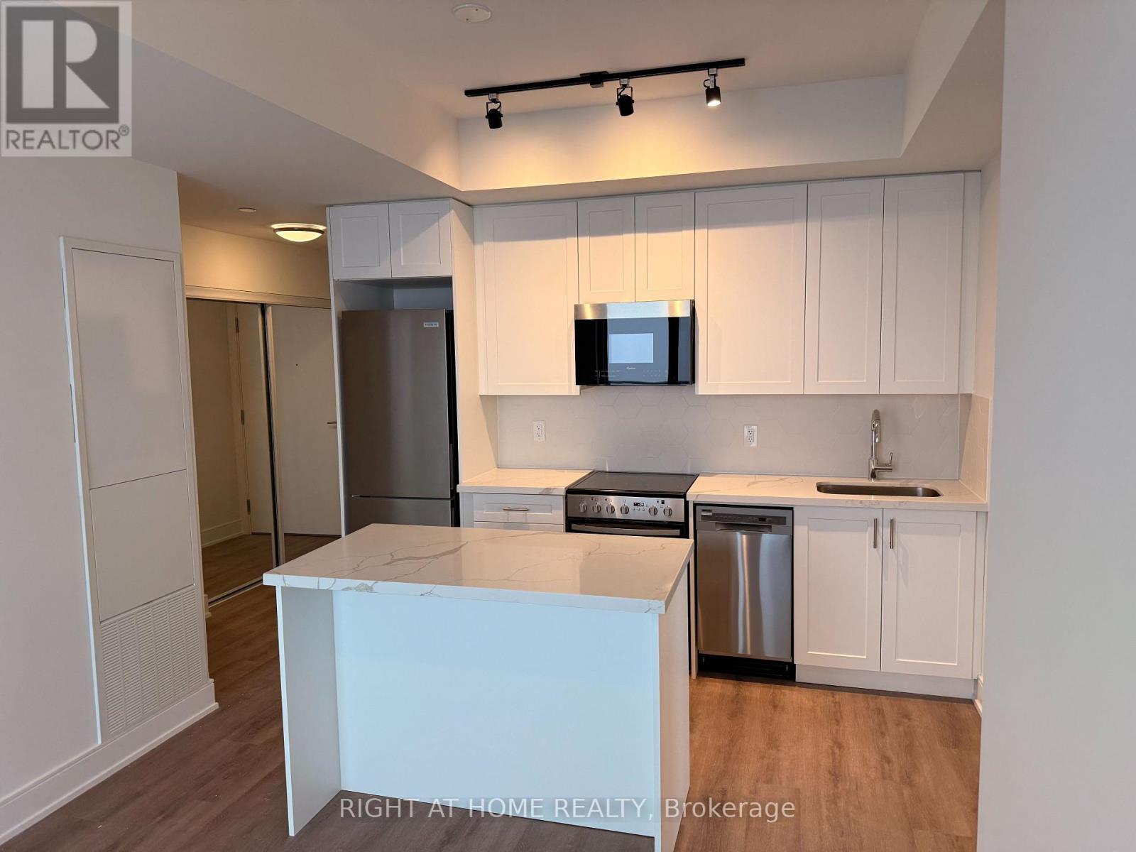 2205 - 15 ELLERSLIE AVENUE