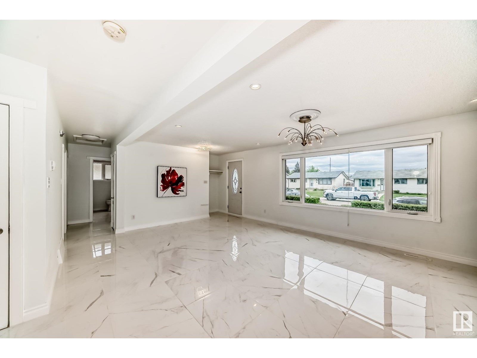 13516 112 ST NW