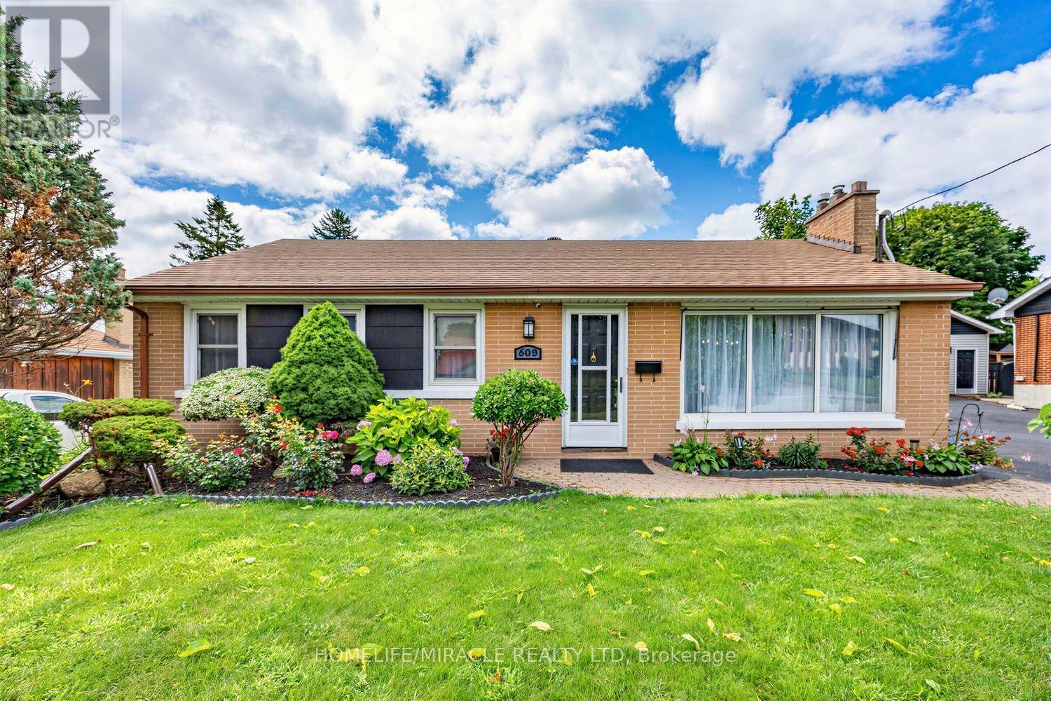 509 BEURLING AVENUE