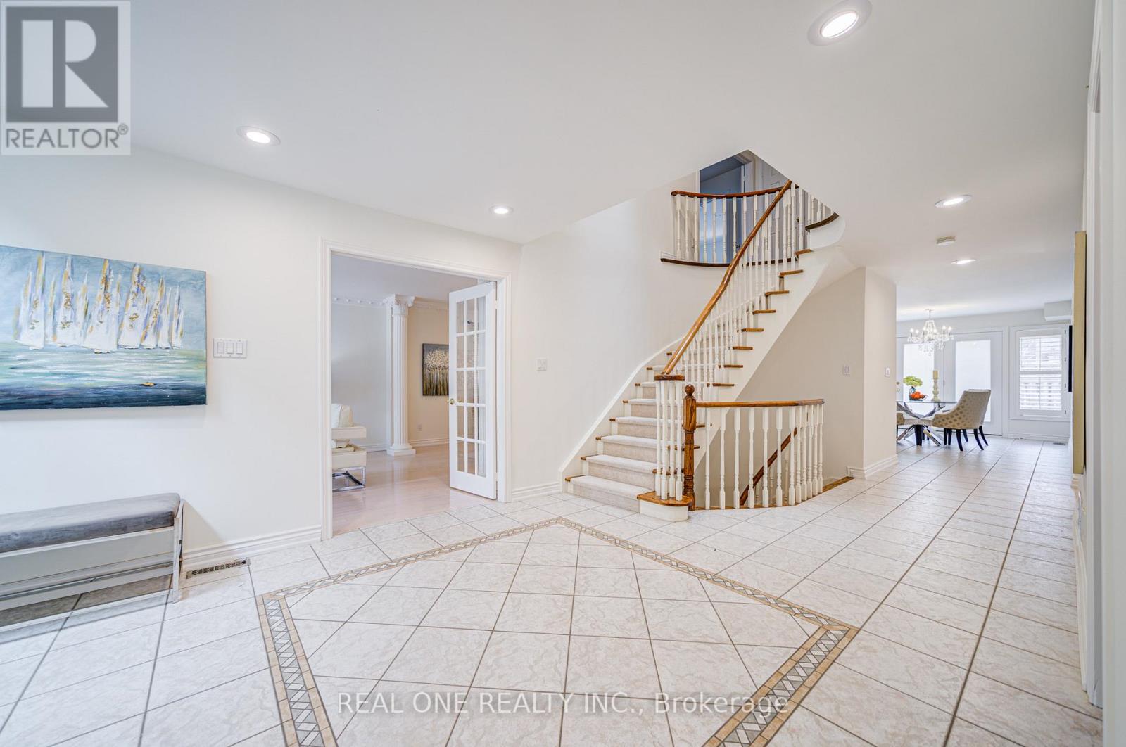 27 BINSCARTH CRESCENT