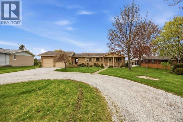607 St.Clair PARKWAY