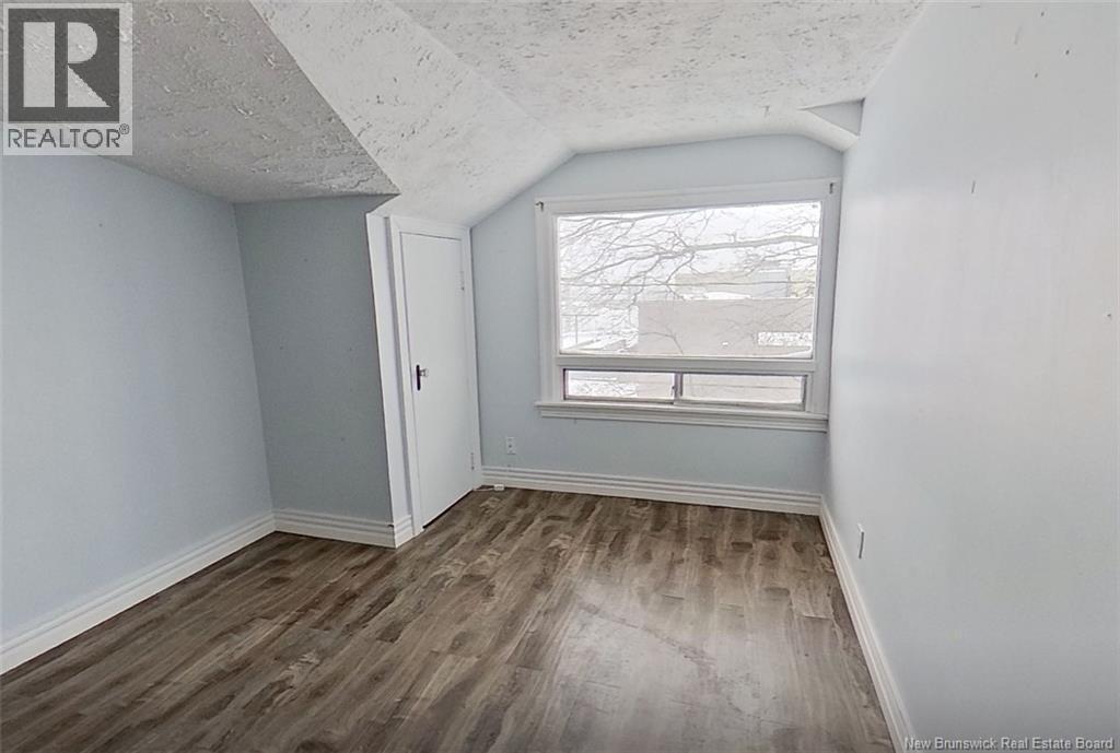 383-385 Grand-Pre Street - Photo 3