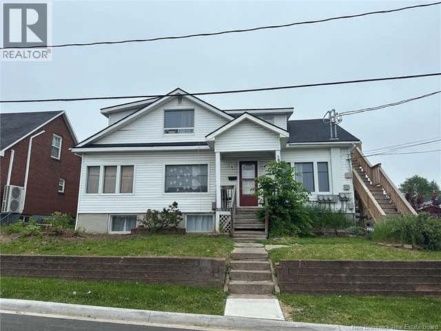383-385 Grand-Pre Street