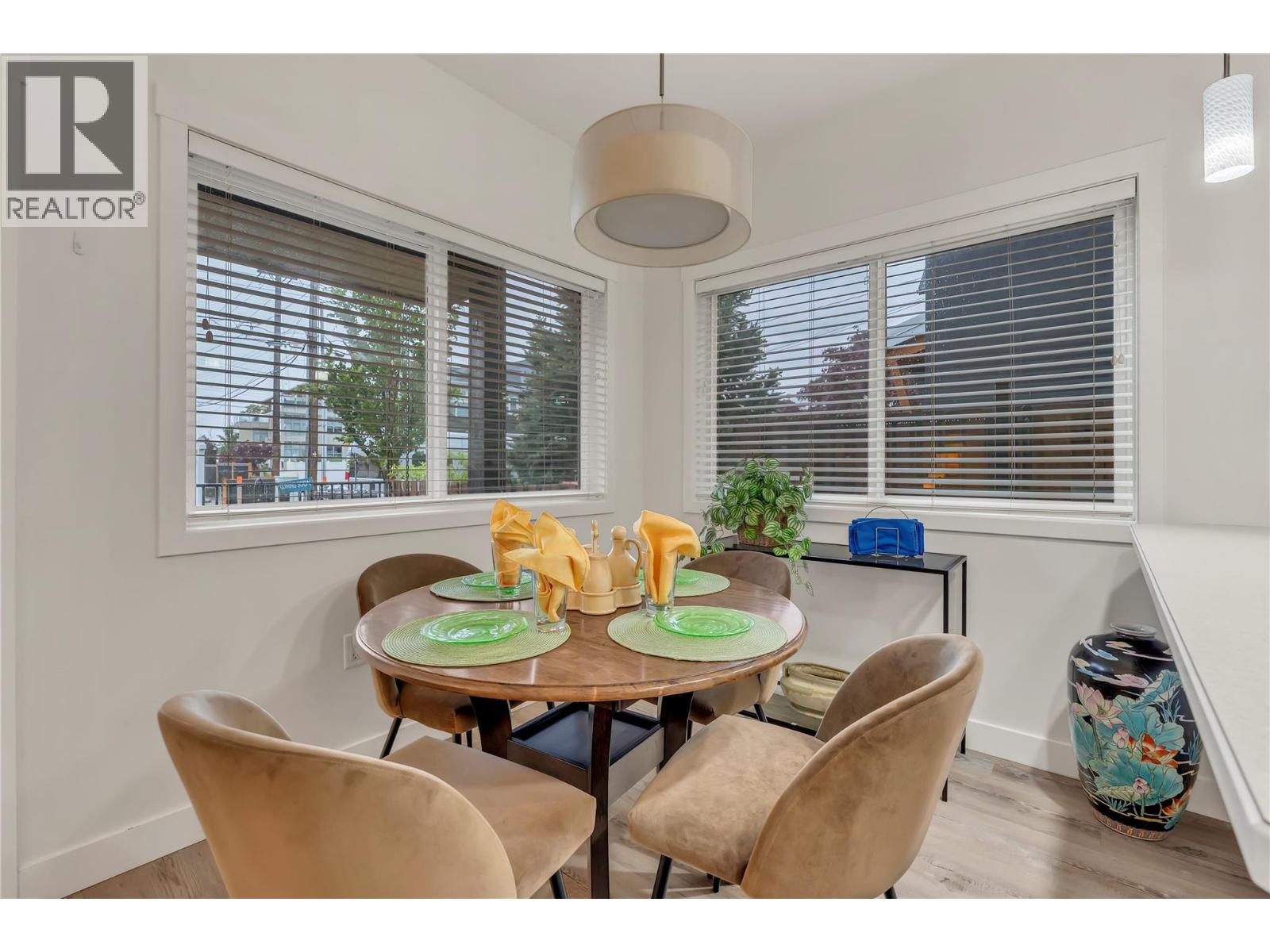 442 ALEXANDER AVE Avenue Unit# 101