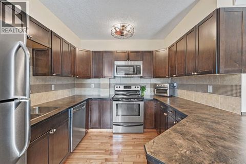 8, 50 8 Avenue SE High River AB T1V1E8