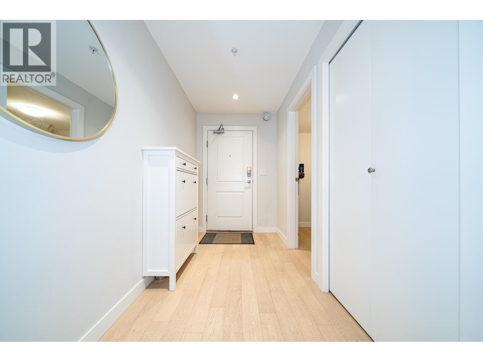 311 5555 DUNBAR STREET