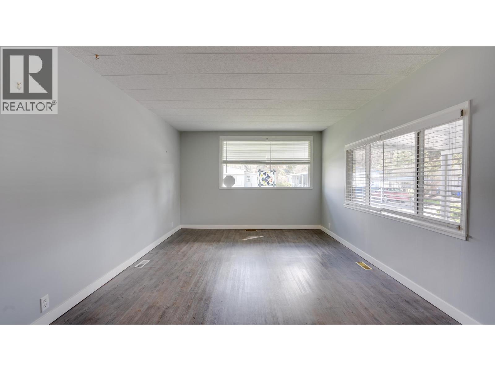 5484 25 Avenue Unit# 61