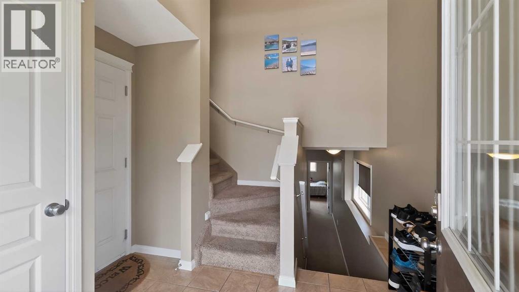 751 Silkstone Close W