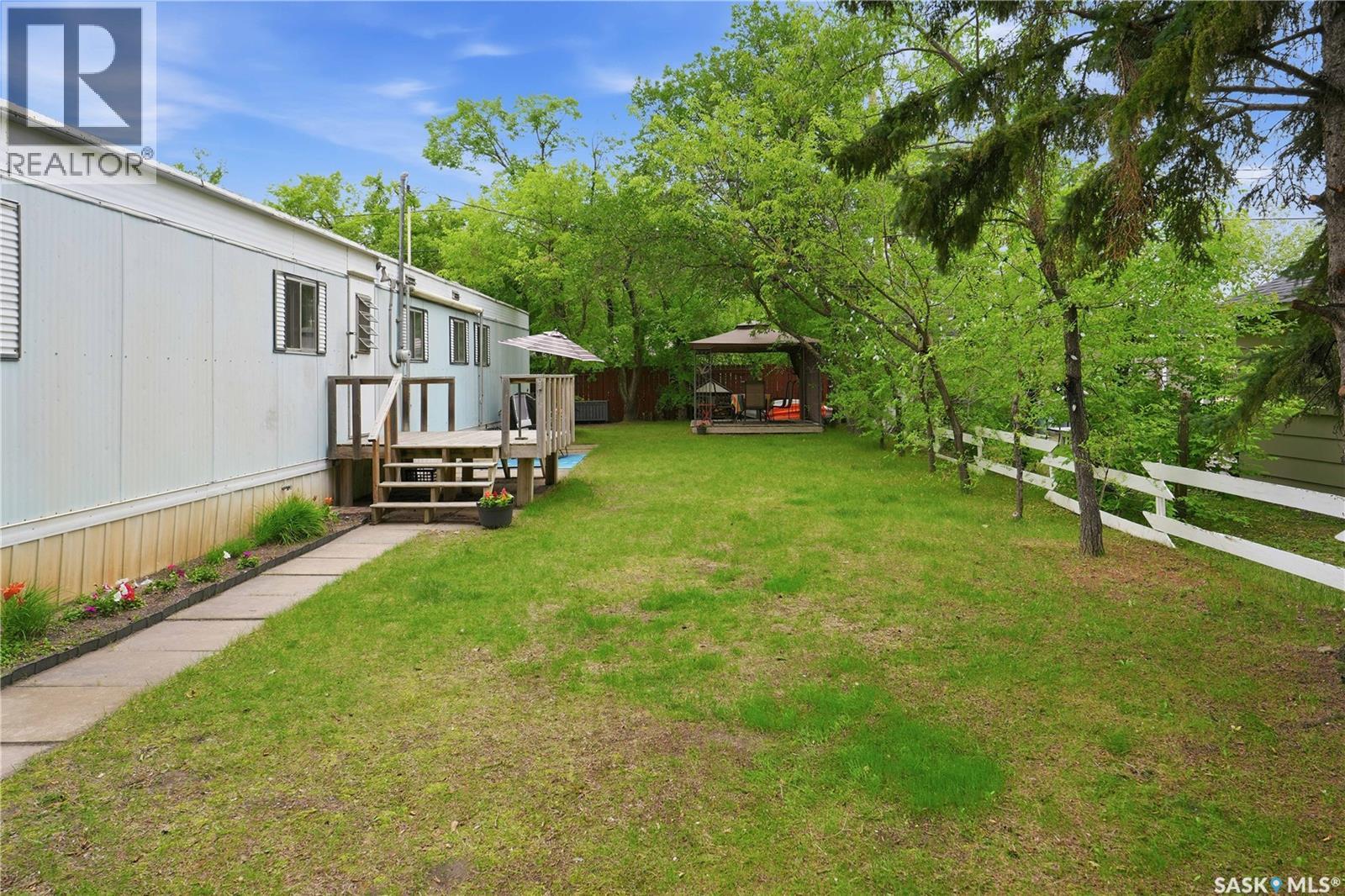 771 Joseph CRESCENT