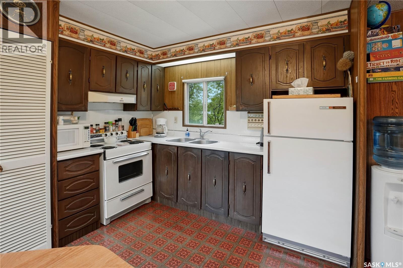 771 Joseph CRESCENT