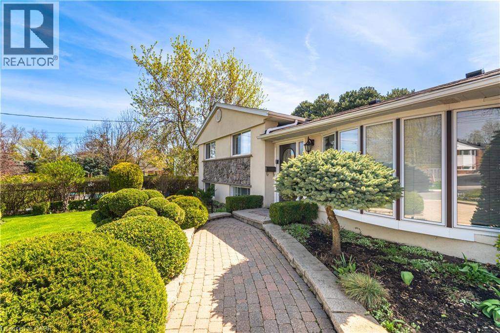 3 DONATA Drive