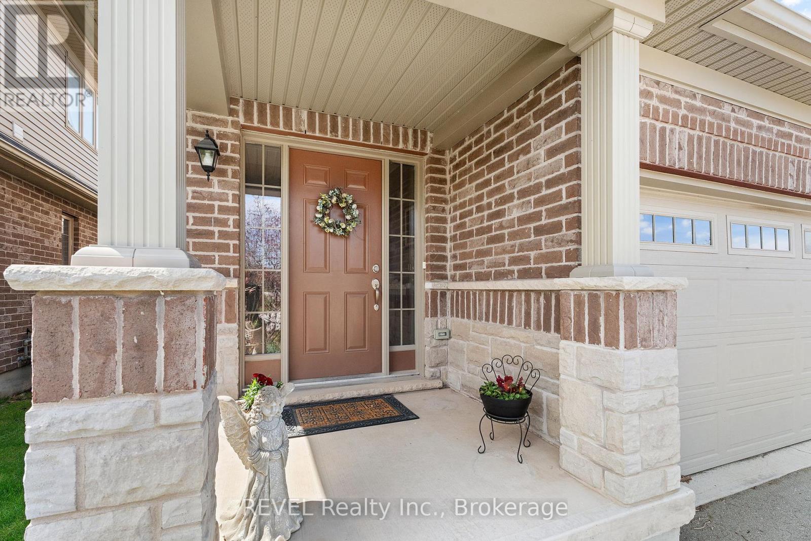 89 ABBOTT PLACE