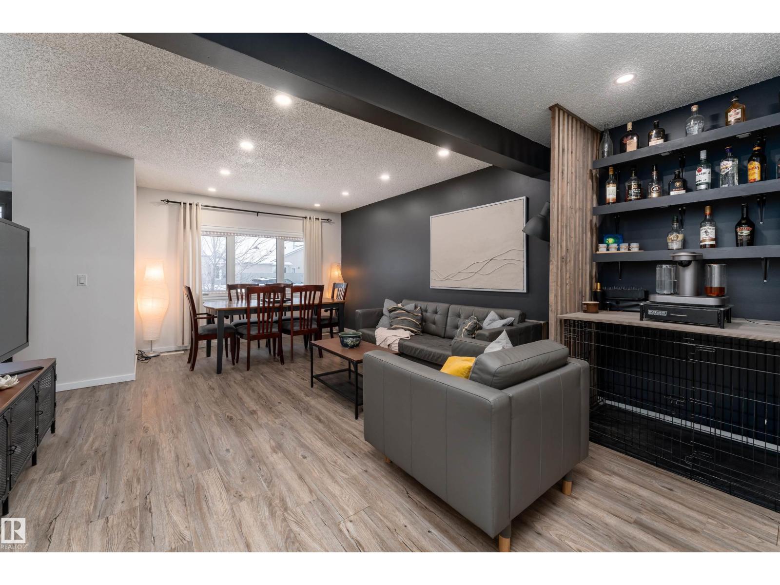 425 KIRKPATRICK CR NW