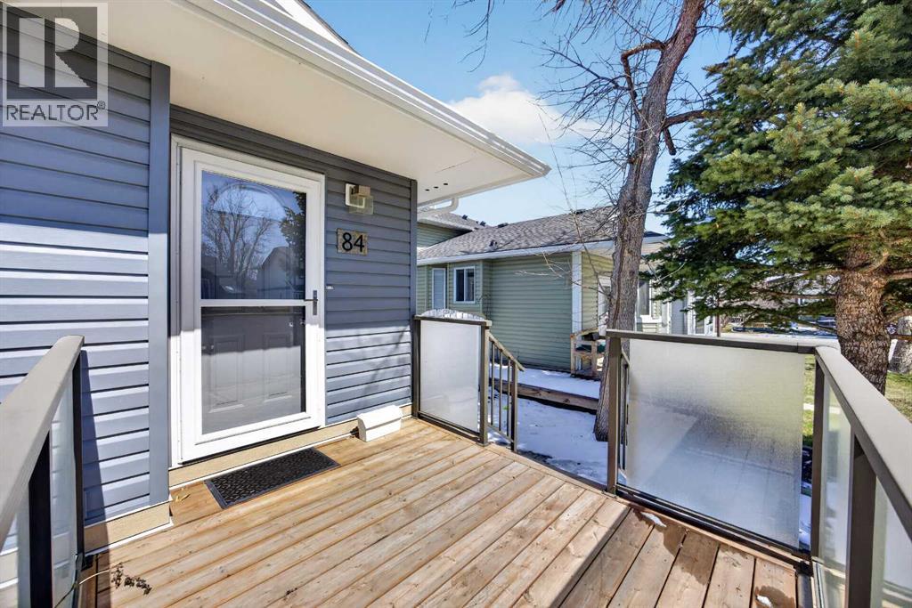 84 Macewan Glen Way NW