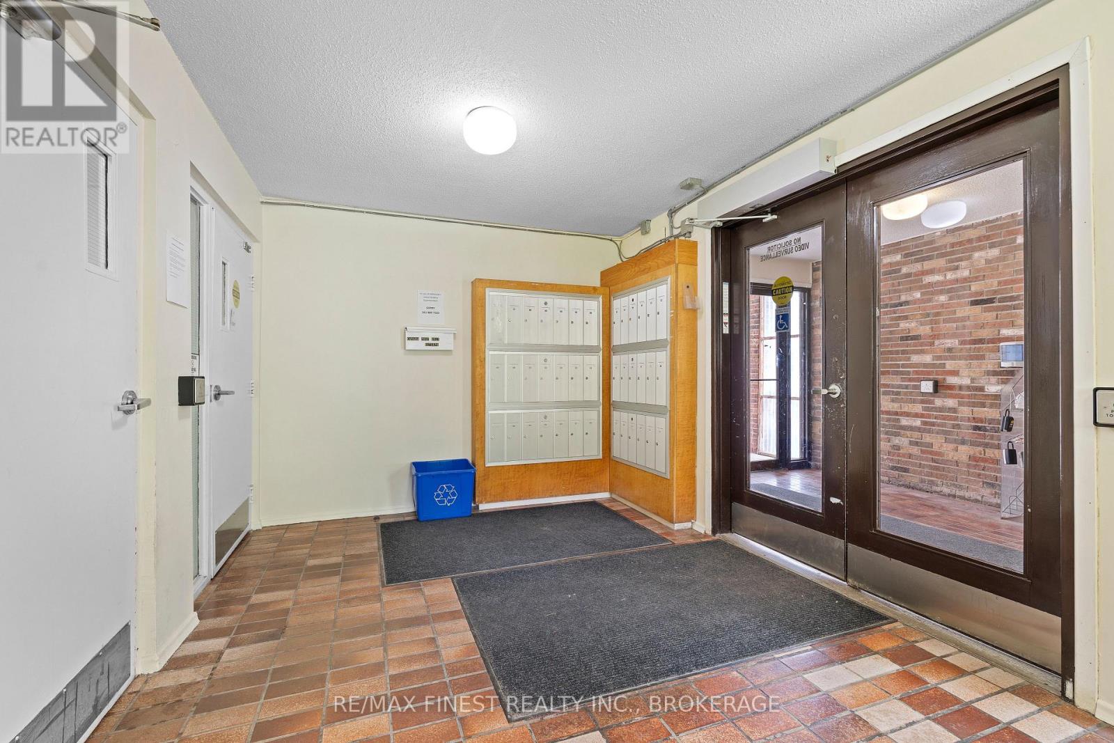 303 - 1010 PEMBRIDGE CRESCENT